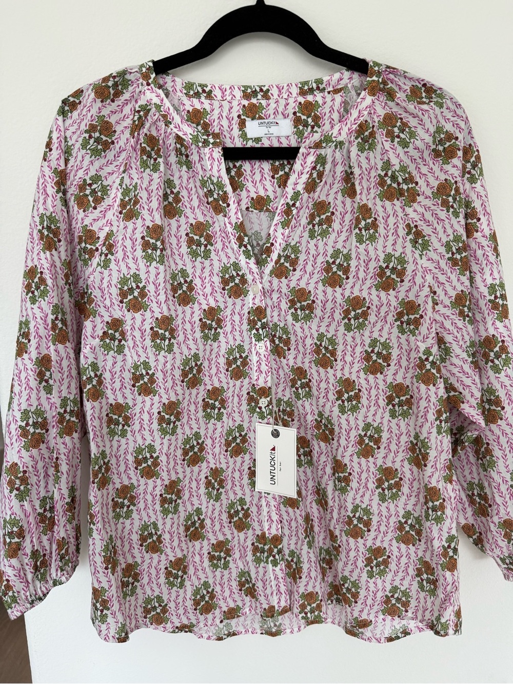 UNTUCKit Pink Floral Button-Front Blouse